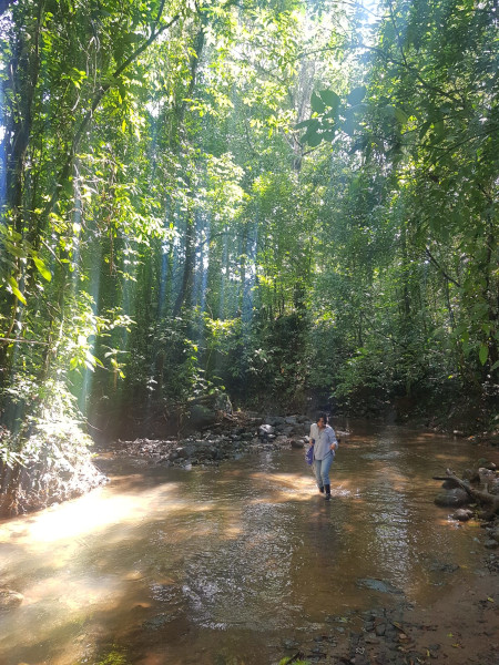 Monica im Regenwald Costa Rica